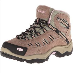 Hi-Tec Women’s 10 Hiking boots